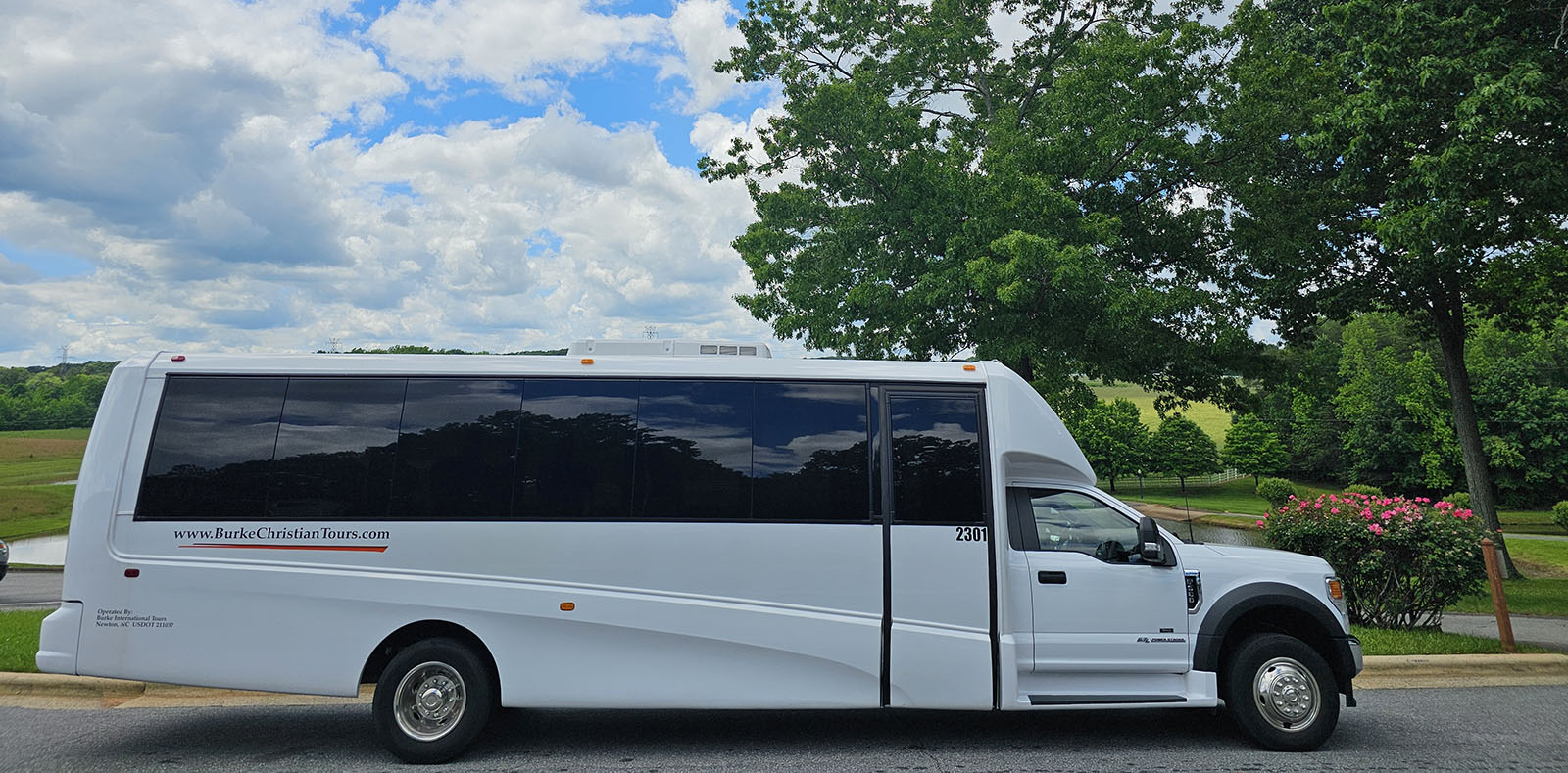 Our 25 passenger Minicoaches